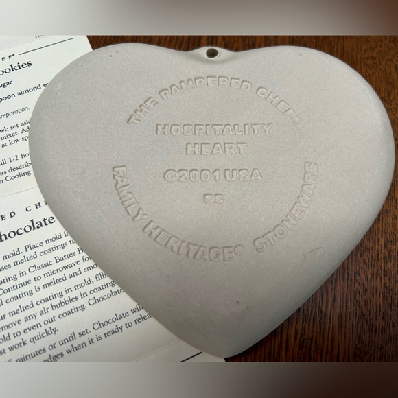 Vintage The Pampered Chef Hospitality Heart Cookie Mold. Clay. Never Used, New. - Picture 4 of 5